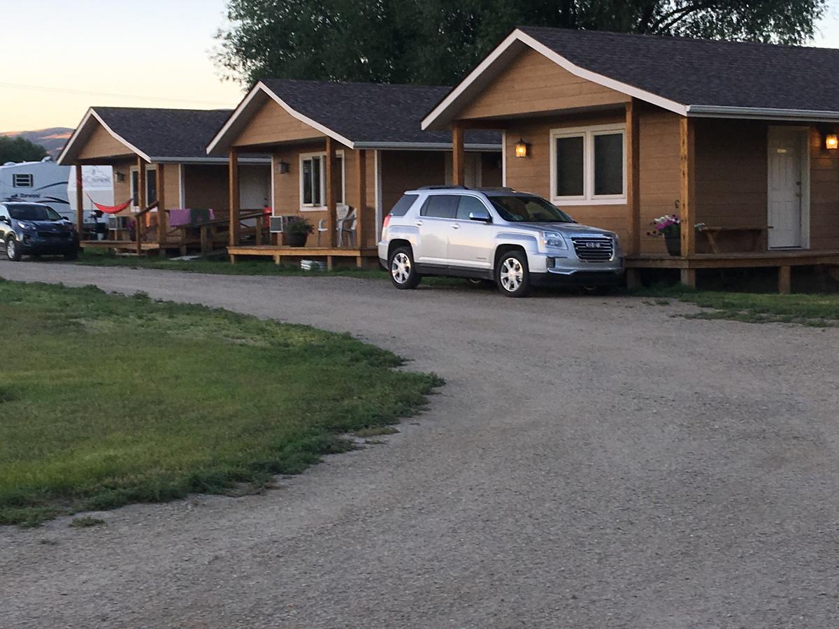 Pioneer Mountain Cabins Vila Butte Exterior foto